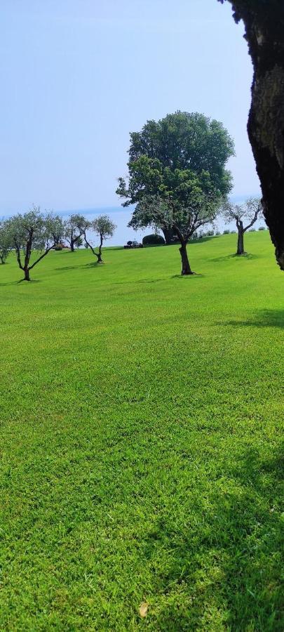 מנרבה דל גארדה On The Beach Lake View מראה חיצוני תמונה